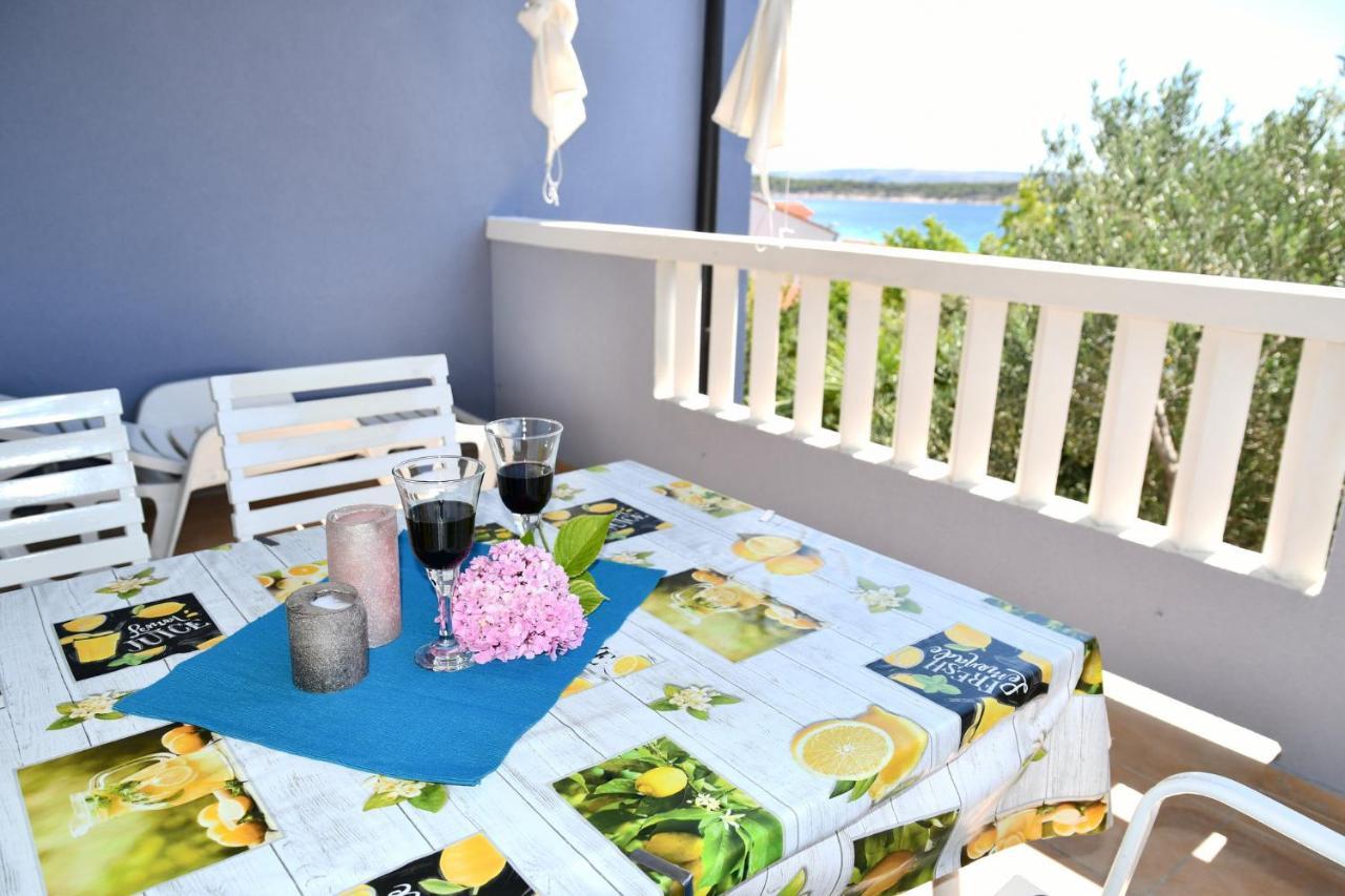Apartments Novotny Banjol Екстер'єр фото